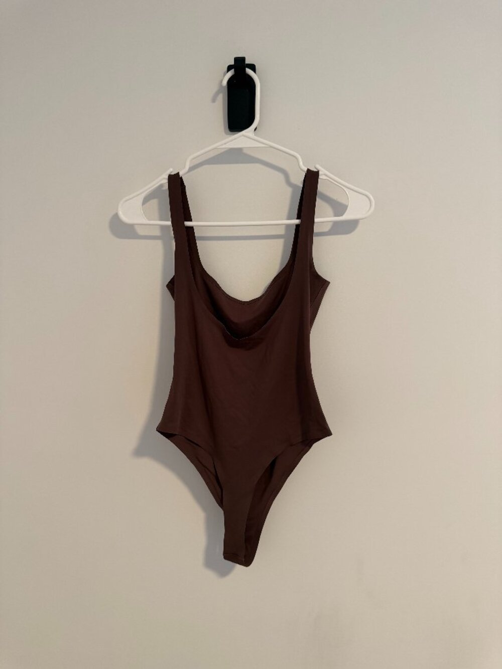 ALMERE Chocolate Brown Scoop Neck Bodysuit Small